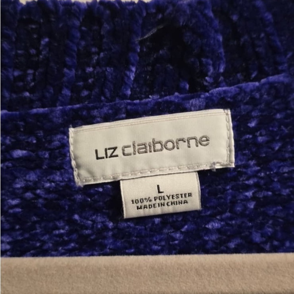 Liz Claiborne Women's V-Neck Sweater in Rich Blue - Picture 10 of 13